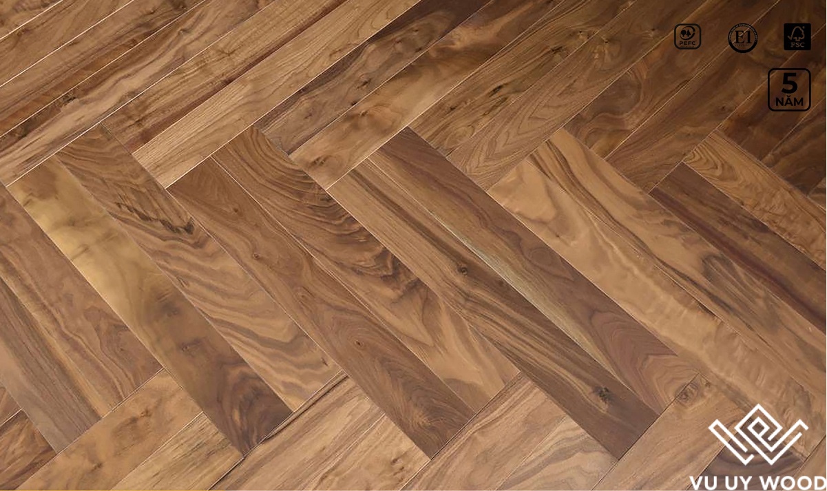 EH6663 American Walnut - Herringbone - 15/3mm